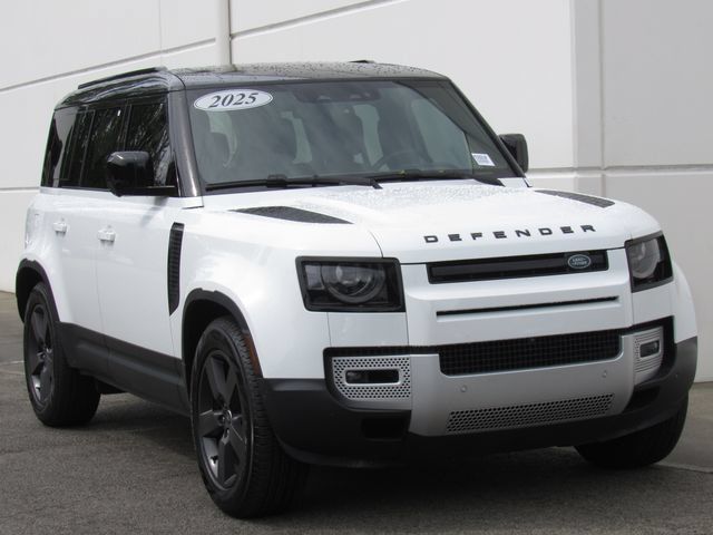 Used 2025 Land Rover Defender 110 S AWD/4WD image 2