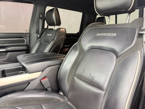 Used 2019 RAM 1500 Laramie RWD image 7