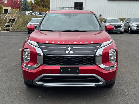 New 2025 Mitsubishi Outlander SE AWD/4WD image 2