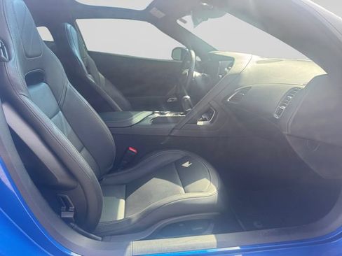 Used 2019 Chevrolet Corvette Stingray Coupe w/ Battery Protection Package RWD image 15
