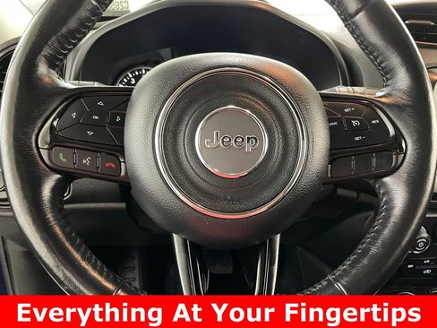 Used 2018 Jeep Renegade Altitude AWD/4WD image 5