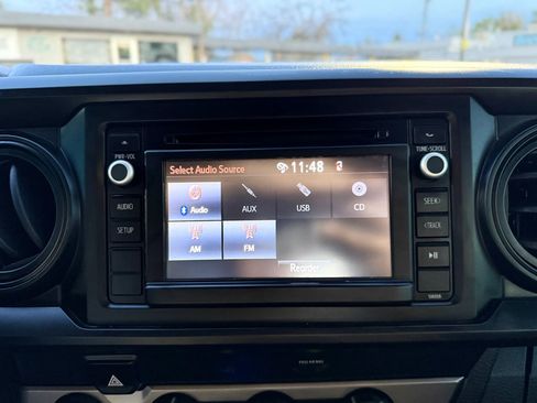 Used 2019 Toyota Tacoma SR w/ SR Convenience Package image 29