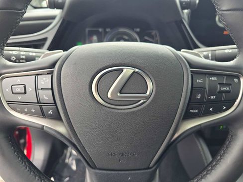 Used 2025 Lexus ES 300h w/ Premium Package FWD image 23