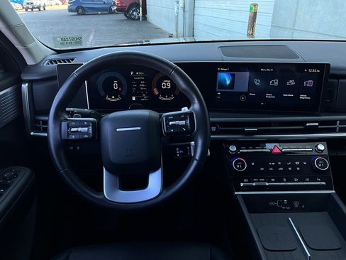 Used 2025 Hyundai Santa Fe SEL image 15