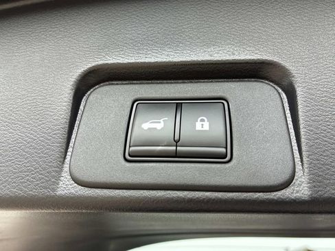 Certified 2023 Nissan Rogue SV w/ SV Premium B Package AWD/4WD image 13
