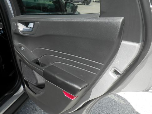 Certified 2023 Ford Escape Platinum w/ Premium Technology Package image 20