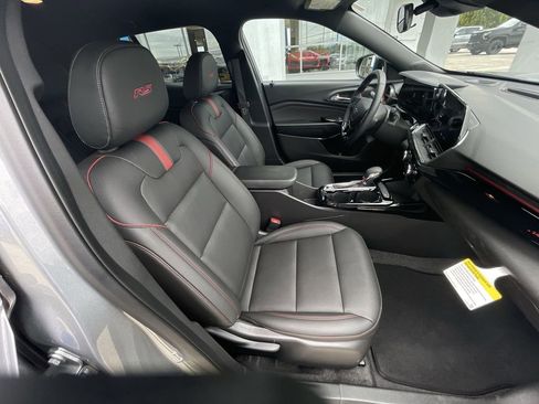 Certified 2025 Chevrolet Trax RS w/ Driver Confidence Package FWD image 26