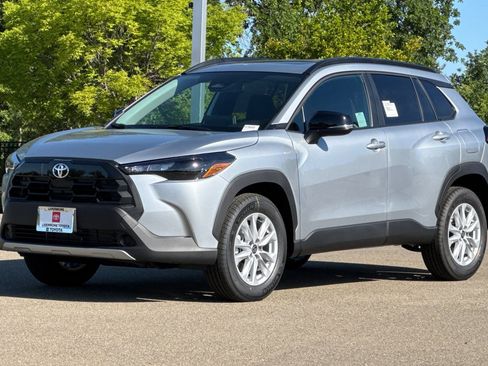 New 2026 Toyota Corolla Cross LE FWD image 7