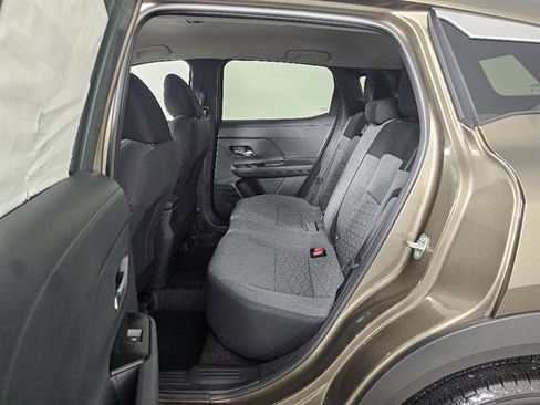 New 2026 Nissan Kicks SV w/ Cold Weather Package image 21