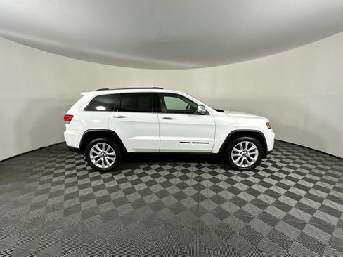 Used 2017 Jeep Grand Cherokee Limited w/ Luxury Group II AWD/4WD image 25
