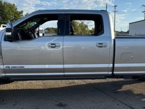 Used 2021 Ford F350 Platinum AWD/4WD image 2