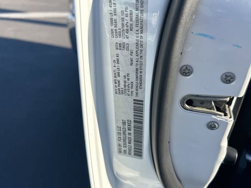 Used 2024 RAM 2500 Big Horn image 44