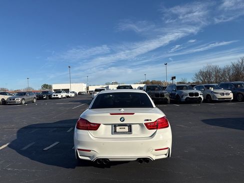 Used 2017 BMW M4 Convertible image 4