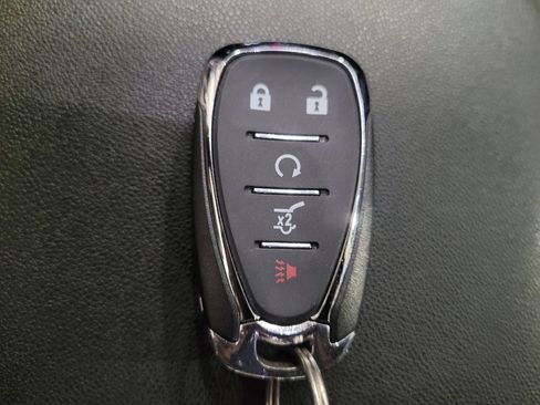 Used 2019 Chevrolet Equinox LT FWD image 32