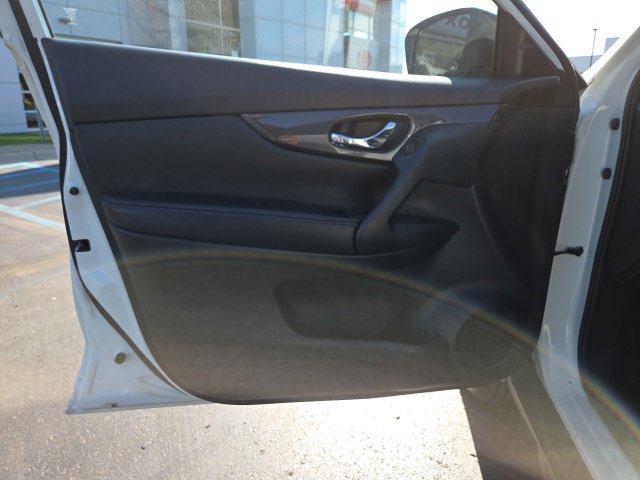 Used 2020 Nissan Rogue SV AWD/4WD image 10