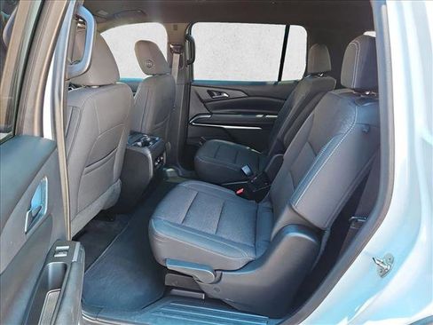 Used 2024 Chevrolet Traverse LT AWD/4WD image 19