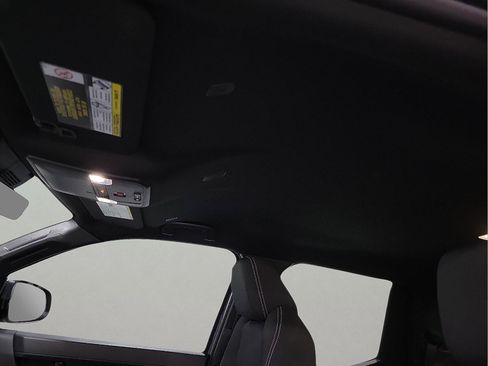 Used 2024 Toyota Tacoma TRD Off-Road image 11