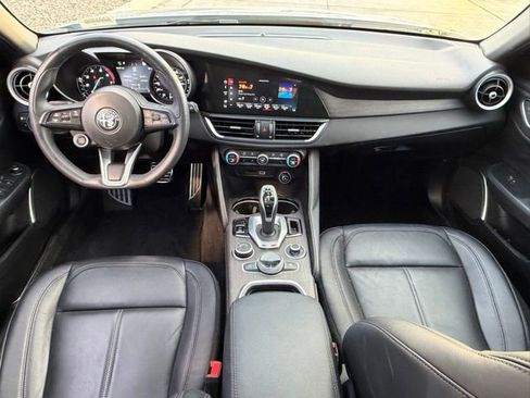 Used 2022 Alfa Romeo Giulia Ti w/ Active Assist Plus Package image 10