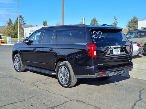 Certified 2025 Ford Expedition Max Active image 8