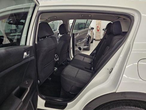 Used 2020 Kia Sportage LX image 29