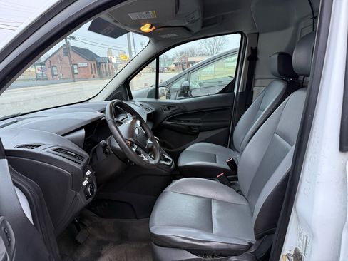 Used 2016 Ford Transit Connect XL image 5
