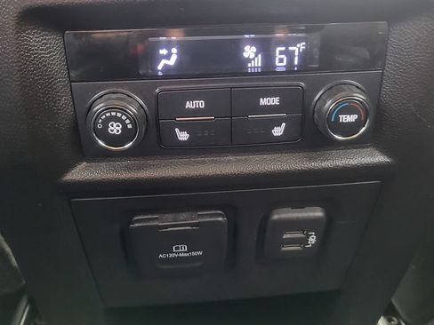 Used 2020 Chevrolet Traverse Premier w/ LPO, Floor Liner Package FWD image 31