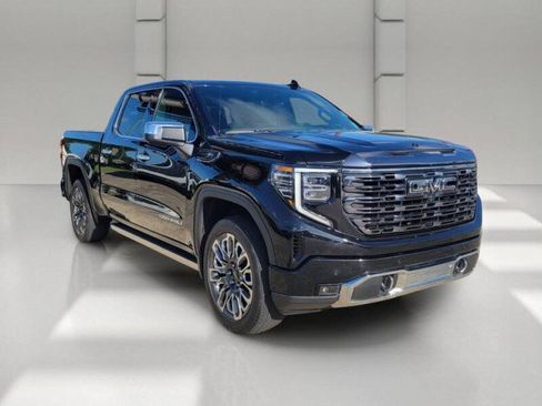 Used 2023 GMC Sierra 1500 Denali Ultimate AWD/4WD image 3