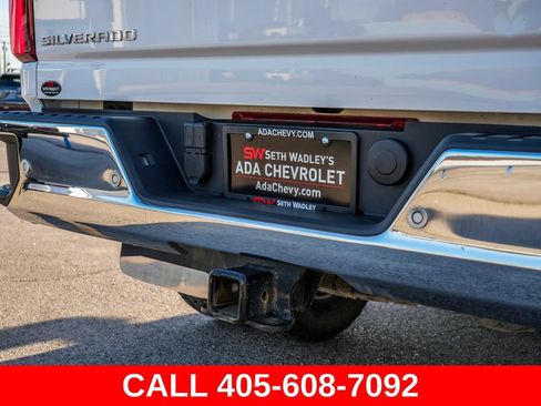 Used 2025 Chevrolet Silverado 3500 LTZ w/ LTZ Convenience Package AWD/4WD image 14