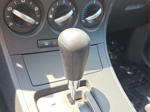 Used 2012 MAZDA MAZDA3 i Touring FWD image 18
