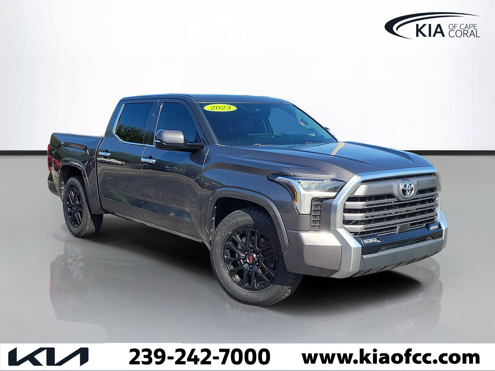 Used 2023 Toyota Tundra Limited w/ Power Package RWD image 1