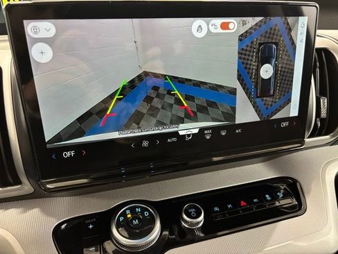 Used 2025 Ford Expedition Max Active image 5