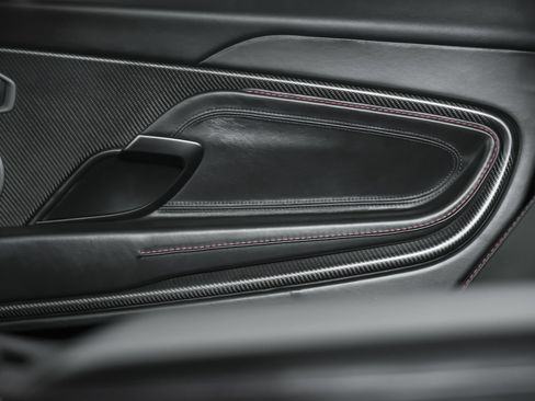 Used 2019 Aston Martin DB11 Coupe RWD image 89