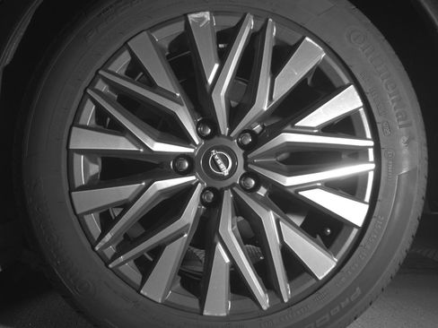Used 2025 Nissan Altima 2.5 SV FWD image 14