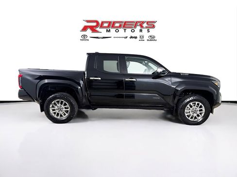 Certified 2025 Toyota Tacoma Limited AWD/4WD image 14