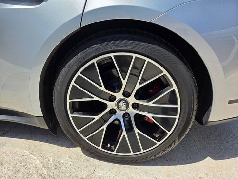 Used 2021 Porsche Taycan 4S AWD/4WD image 19