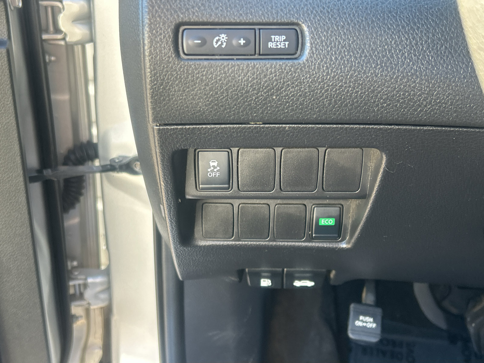 Used 2019 Nissan Rogue Sport S FWD image 14