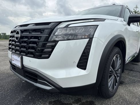 New 2026 Nissan Pathfinder Platinum AWD/4WD image 39