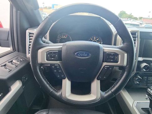Used 2015 Ford F150 Lariat image 15