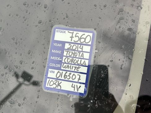 Used 2014 Toyota Corolla LE image 15