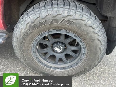 Used 2020 Toyota 4Runner SR5 Premium w/ Moonroof Package AWD/4WD image 5