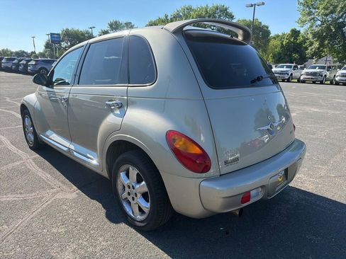 Used 2005 Chrysler PT Cruiser Limited FWD image 3