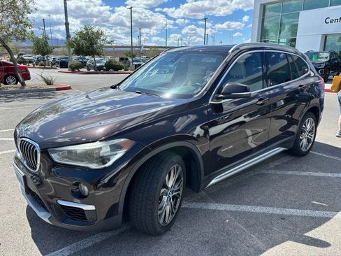 Used 2017 BMW X1 sDrive28i FWD image 3