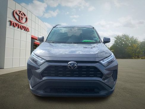 Used 2025 Toyota RAV4 XLE AWD/4WD image 8