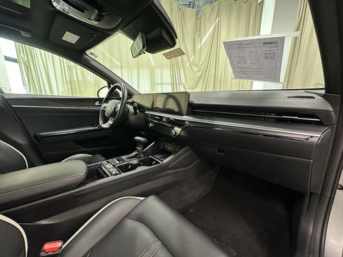 Used 2025 Kia K5 GT-Line w/ GT-Line Premium Package image 17