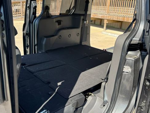 Used 2021 Ford Transit Connect XL image 35