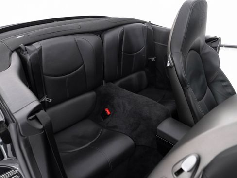 Used 2006 Porsche 911 Carrera S image 36