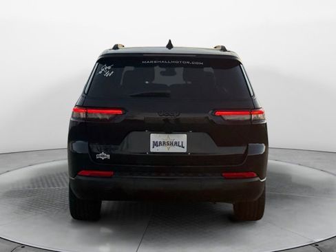 Used 2023 Jeep Grand Cherokee L Laredo image 4