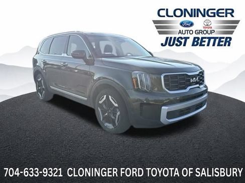 Used 2025 Kia Telluride S FWD image 1