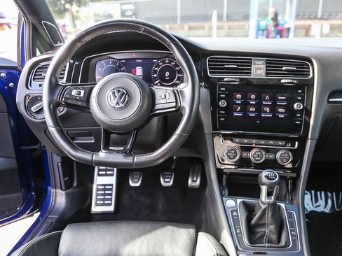 Used 2019 Volkswagen Golf R 4-Door image 3
