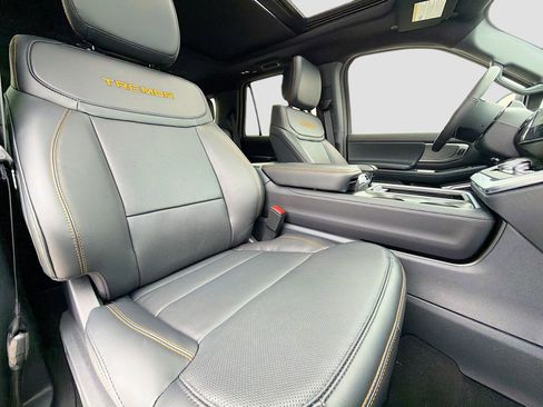 New 2026 Ford Expedition Tremor image 39